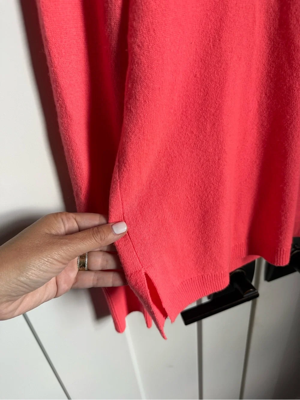 J. Crew 100% Cashmere Coral Crewneck Sweater size Small. EUC.